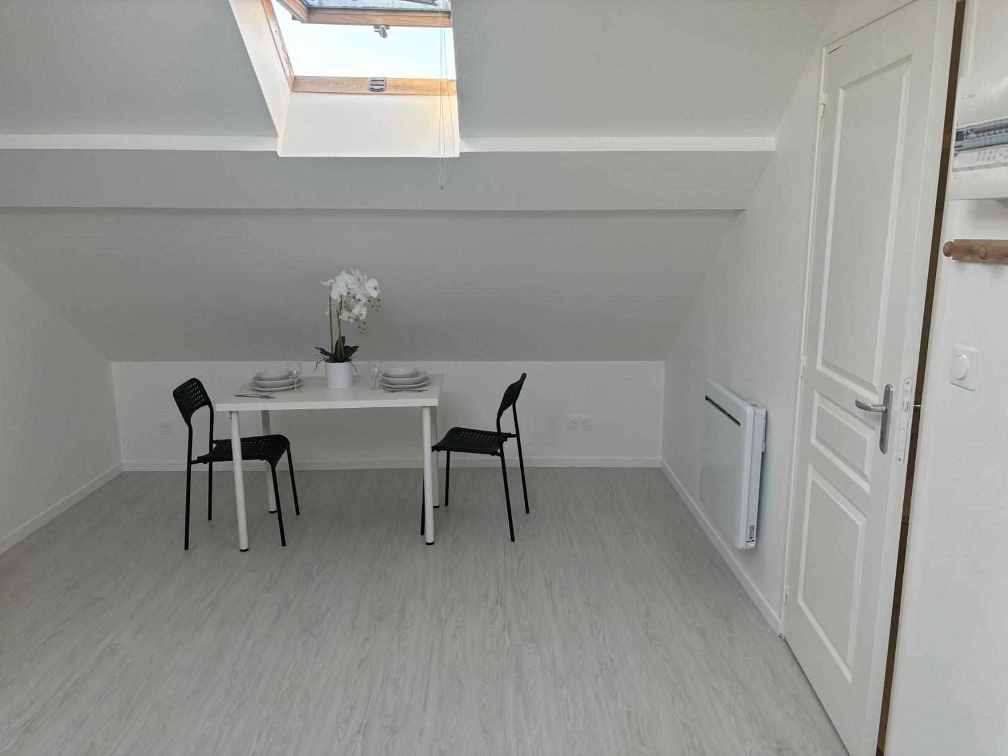 Le Peronne-5 Apartment Cambrai Ngoại thất bức ảnh