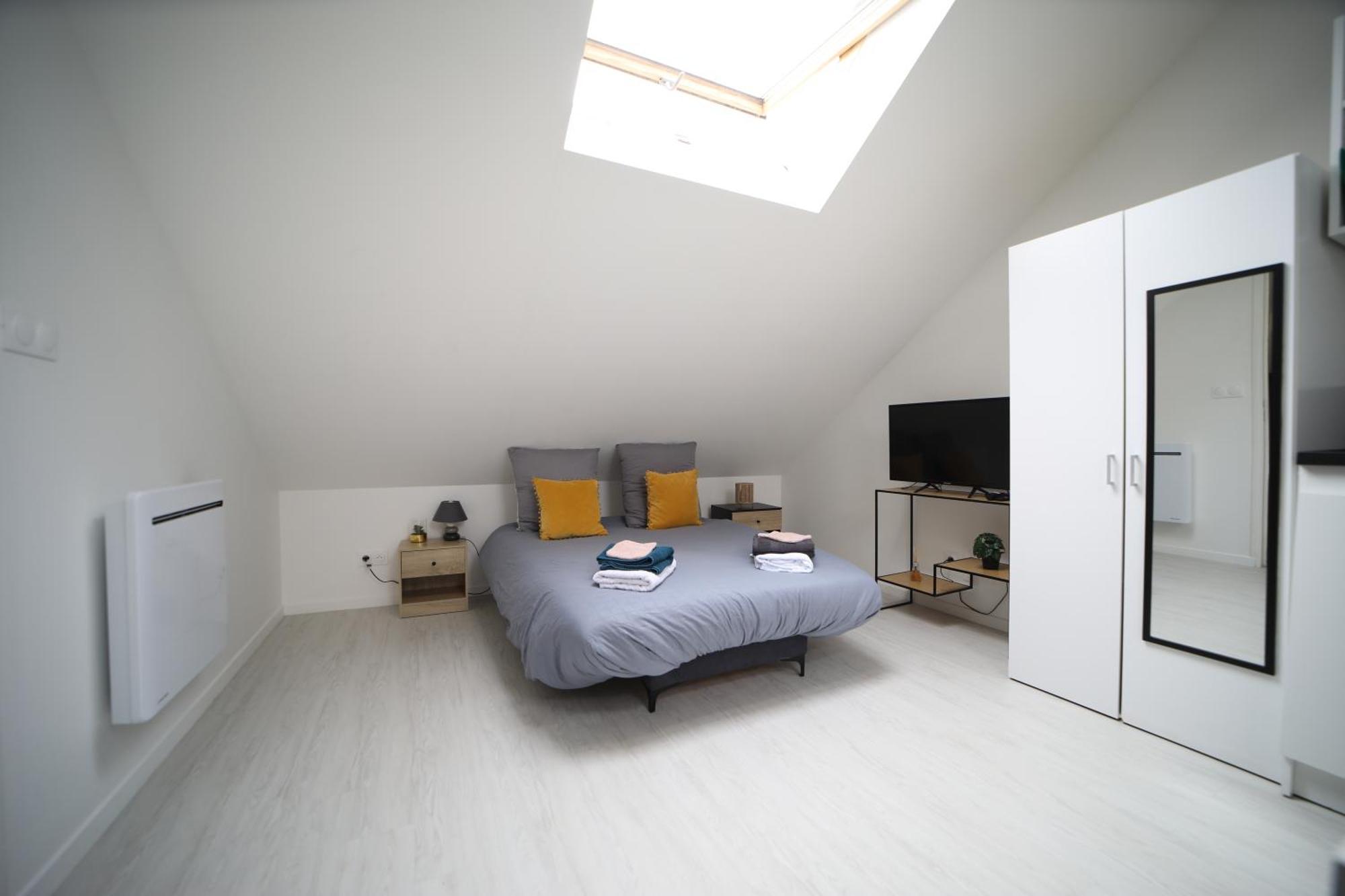 Le Peronne-5 Apartment Cambrai Ngoại thất bức ảnh